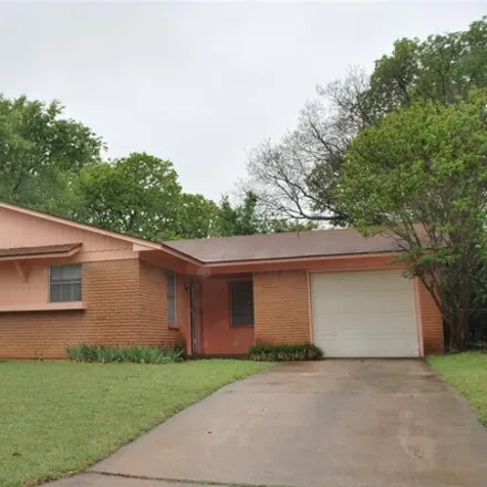 Rent this 3 bed house on 3835 Titan Trail in Denton, TX 76209