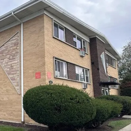 Rent this 1 bed house on 1181 East Roosevelt Road in Wheaton, IL 60187