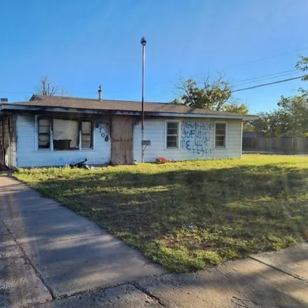 Image 4 - 119 North Raymond Road, Midland, TX 79703, USA - House for sale