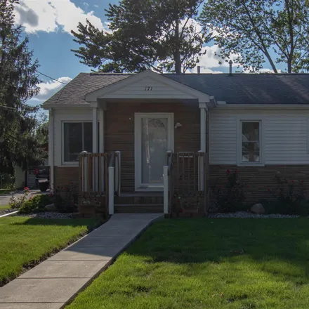 Buy this 2 bed house on 169 North Charles Street in Adrian, MI 49221