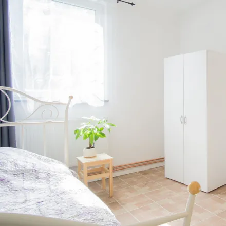 Rent this 3 bed room on Tollerstraße 18 in 13158 Berlin, Germany