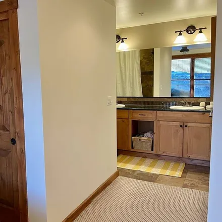 Rent this 2 bed condo on Kellogg in ID, 83837
