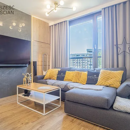 Rent this 2 bed apartment on Przedszkole nr 47 "Mali Artyści" in Krochmalna, 00-865 Warsaw