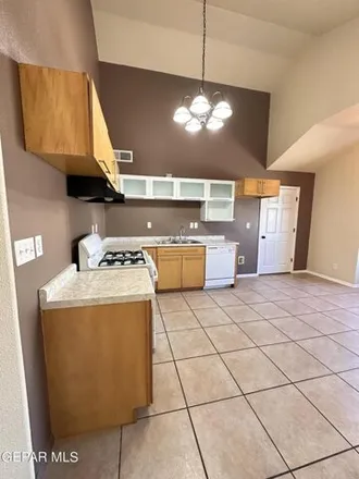 Image 4 - 3336 Scarlet Point Drive, El Paso, TX 79938, USA - House for sale