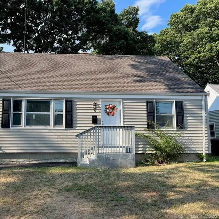 Buy this 4 bed house on 8 Burdette Place in Walnut Beach, Milford