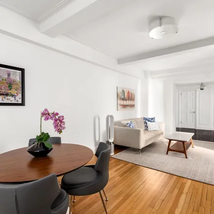 Rent this 2 bed apartment on Carnegie Plaza in 162 West 56th Street, New York