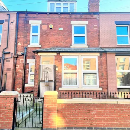 Rent this 2 bed townhouse on Copperfield Grove in Leeds, LS9 0BJ