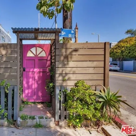 Buy this 1 bed house on 2537 Pacific Avenue in Los Angeles, CA 90291