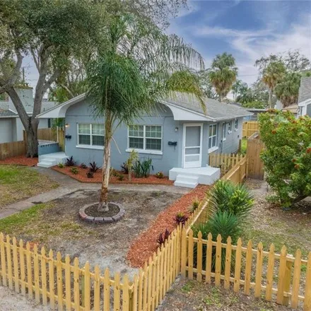 Image 3 - 608 17th Avenue South, Saint Petersburg, FL 33701, USA - House for sale