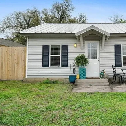 Rent this 1 bed house on 460 East Broadway Street in Stephenville, TX 76401