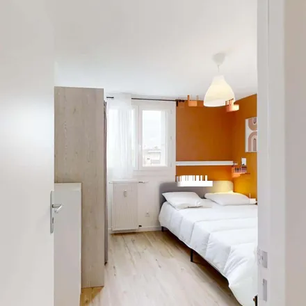 Image 3 - 16 Rue Émile Cochet, 35700 Rennes, France - Room for rent