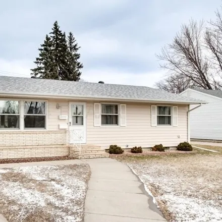 Buy this 3 bed house on 113 27th Avenue North in Fargo, ND 58105