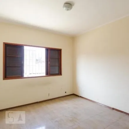 Rent this 2 bed house on Congregação Cristã no Brasil in Rua Perdizes 40, Paulicéia