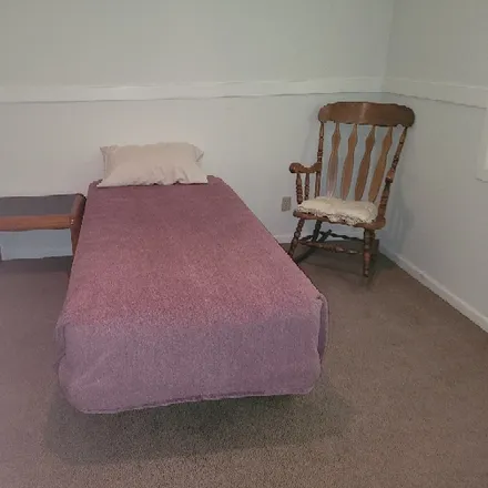 Rent this 1 bed room on Saint John the Baptist Catholic School in 983 Napa Street, Napa