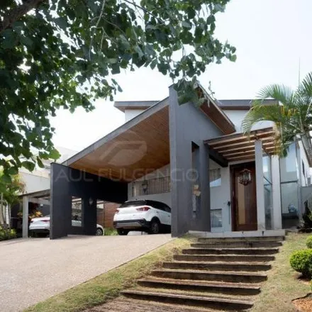 Buy this 4 bed house on Avenida Gil de Abreu Souza 1770 in Esperança, Londrina - PR