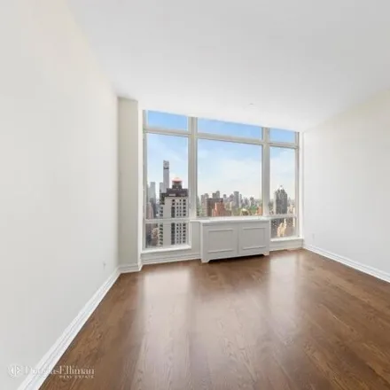 Image 3 - Bridge Tower Place, East 60th Street, New York, NY 10022, USA - Condo for sale