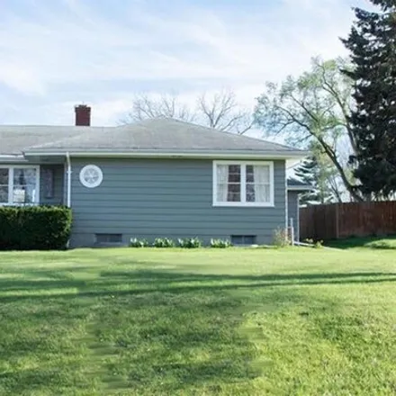 Buy this 3 bed house on 1904 Greenwood Drive in Ottumwa, IA 52501