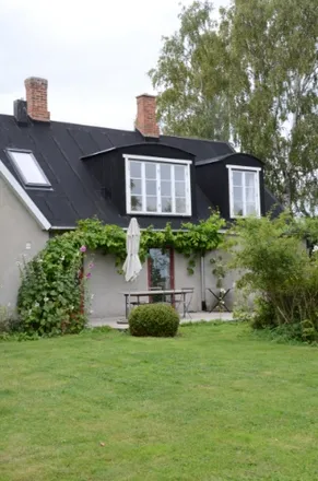 Rent this 5 bed house on Otte Marsvins väg in 271 91 Ystads kommun, Sweden