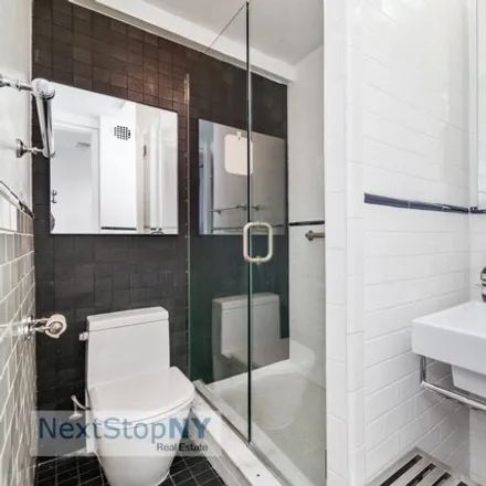 Image 8 - 44 East 67th Street, New York, NY 10065, USA - Townhouse for sale