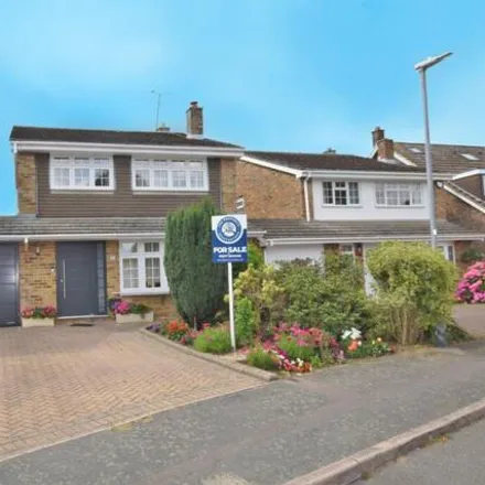 Buy this 4 bed house on Chestwood Close in Billericay, CM12 0NU