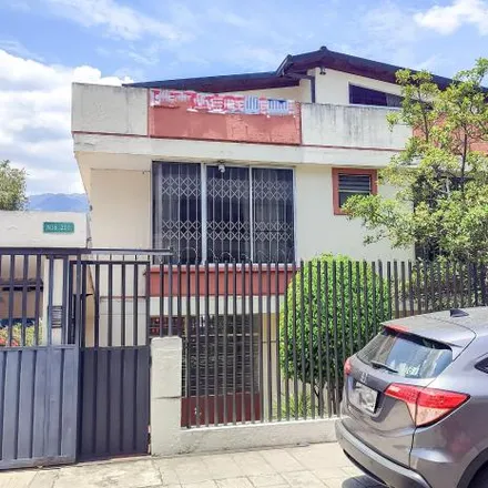 Image 2 - Carlos Arroyo Del Río 493, 170504, Quito, Ecuador - House for sale