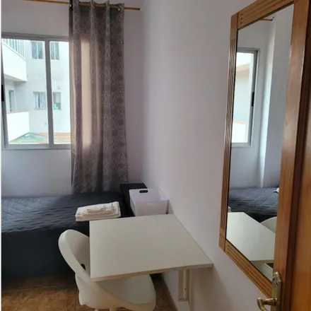 Rent this 5 bed apartment on Avenida José Mesa y López in 52, 35007 Las Palmas de Gran Canaria