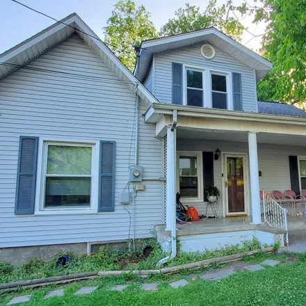 Buy this 4 bed house on 400 Padgett Street in Corbin, KY 40701