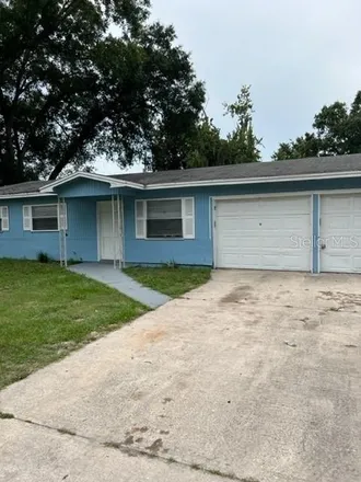 Buy this 3 bed house on 2873 Swindell Road in Lakeland, FL 33805