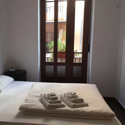 Rent this 1 bed apartment on Carrer dels Serrans in 14, 46003 Valencia