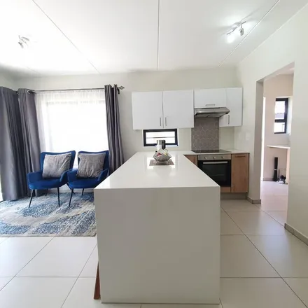 Image 4 - unnamed road, Broadacres AH, Gauteng, 2055, South Africa - Apartment for rent