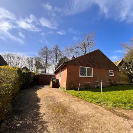 Image 1 - The Lookout, Telscombe, BN10 8AA, United Kingdom - House for rent