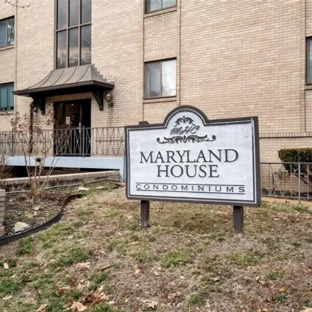 Image 2 - Maryland House Condominium, 4355 Maryland Avenue, St. Louis, MO 63108, USA - Condo for rent