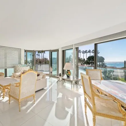 Image 5 - 73 Boulevard de la Croisette, 06400 Cannes, France - Apartment for sale