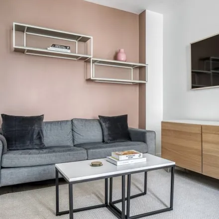 Rent this 2 bed apartment on 7 Place de Mexico in 75116 Paris, France