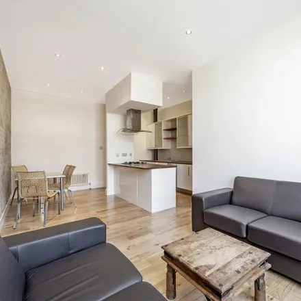 Image 3 - Saxon House, 56 Commercial Street, Spitalfields, London, E1 6RW, United Kingdom - Apartment for rent