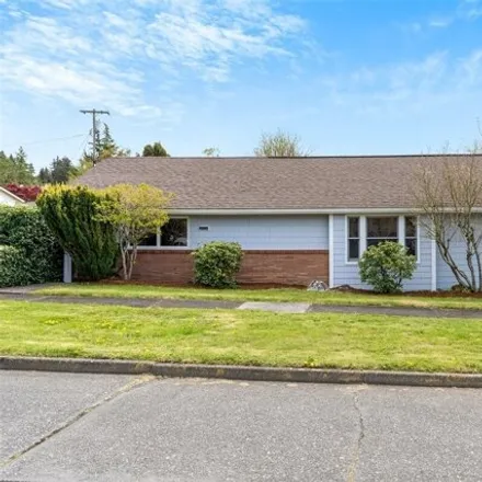 Buy this 3 bed house on 31 Southeast 8th Street in Chehalis, WA 98532