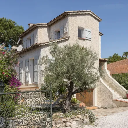 Buy this 5 bed house on 35 bis Boulevard du Cap in 06160 Antibes, France