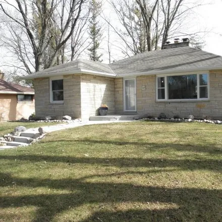 Buy this 2 bed house on W140N7502 Lilly Road in Fussville, Menomonee Falls