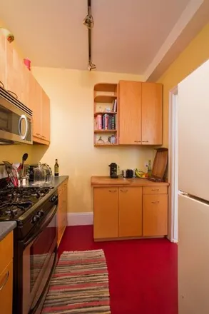 Image 7 - 684 5th Ave, Brooklyn, New York, 11215 - Townhouse for sale