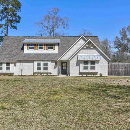 Buy this 5 bed house on 342 Pinemont Drive in Hardin County, TX 77659