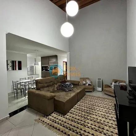 Buy this 3 bed house on Buskpão Panificadora in Rua Ceará, Vila Brasil