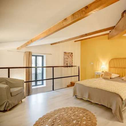 Rent this 1 bed townhouse on 30130 Pont-Saint-Esprit