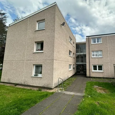 Rent this 2 bed apartment on Glen Mallie in Maxwellton, East Kilbride
