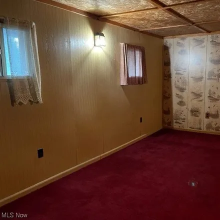 Image 8 - 5550 St Jacobs Ridge Road Southwest, Tuscarawas County, OH 43840, USA - House for sale