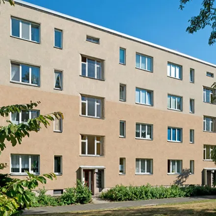 Rent this 3 bed apartment on Sansibarstraße 33 in 13351 Berlin, Germany