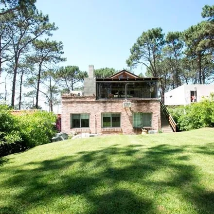 Buy this studio house on Herschel 13 in 20000 La Barra, Uruguay