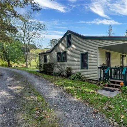 Image 7 - Lucky Valley Road, Alleghany County, NC 28663, USA - House for sale