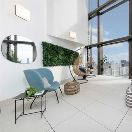 Image 2 - York Road, South Bank, London, SE1 7EN, United Kingdom - Loft for sale