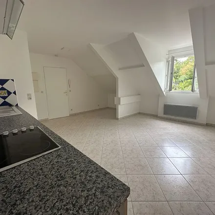 Rent this 3 bed apartment on D 418 in 77410 Annet-sur-Marne, France