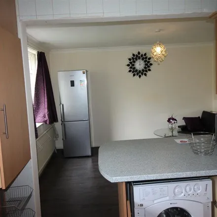 Rent this 3 bed apartment on Argie Avenue in Leeds, LS4 2QR